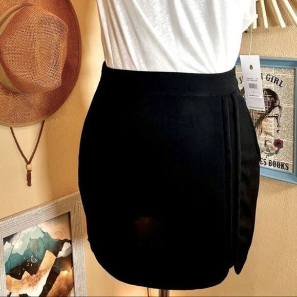 Colorblock Paris Black Mini Pencil Skirt with Faux Pockets US Sz 4 - Picture 9 of 9
